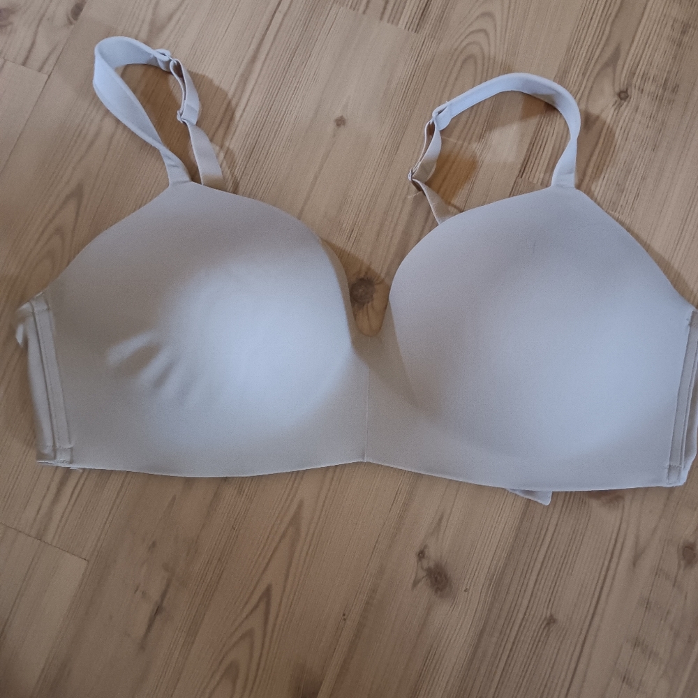Lane bryant wireless bra 46dd
